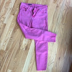 Kut from the Kloth Connie skinny crop